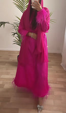 Charger l'image dans la galerie, Robe fushia finition plume
